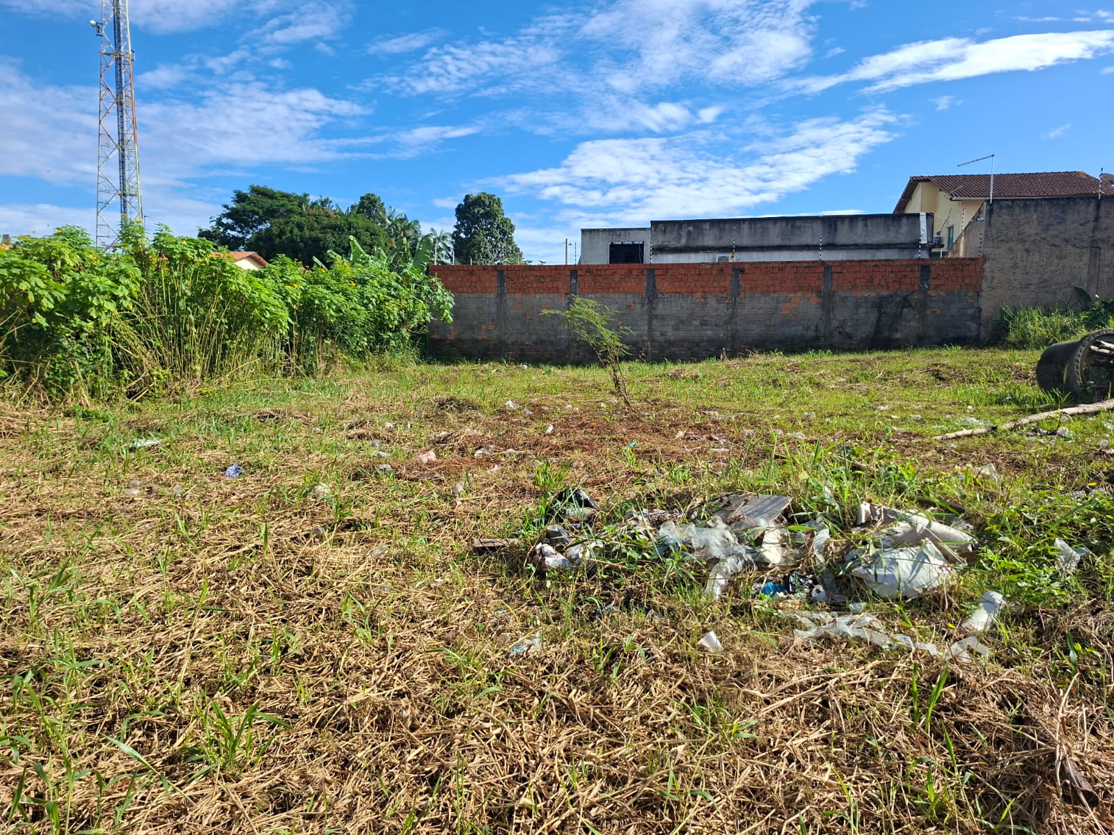 ATENÇÃO INVESTIDORES - TERRENO A VENDA COM EXCELENTE LOCALIZAÇÃO EM VILADOS CABANOS - BARCARENA PARÁ.