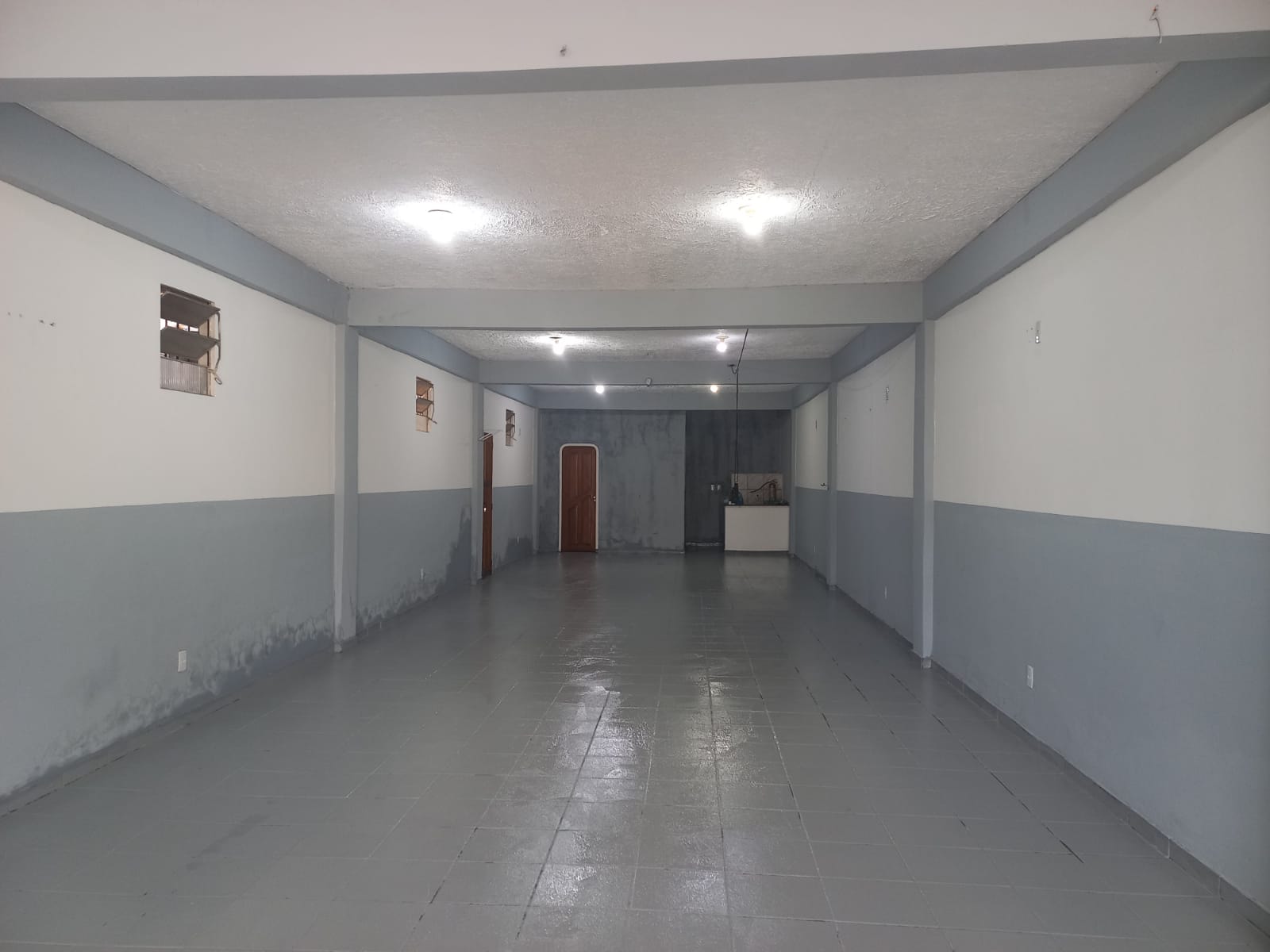 VENDO PRÉDIO COMERCIAL PERFEITO PARA O SEU NEGÓCIO OU PARA RENDA COM LOCAÇÃO - BARCARENA- PA.