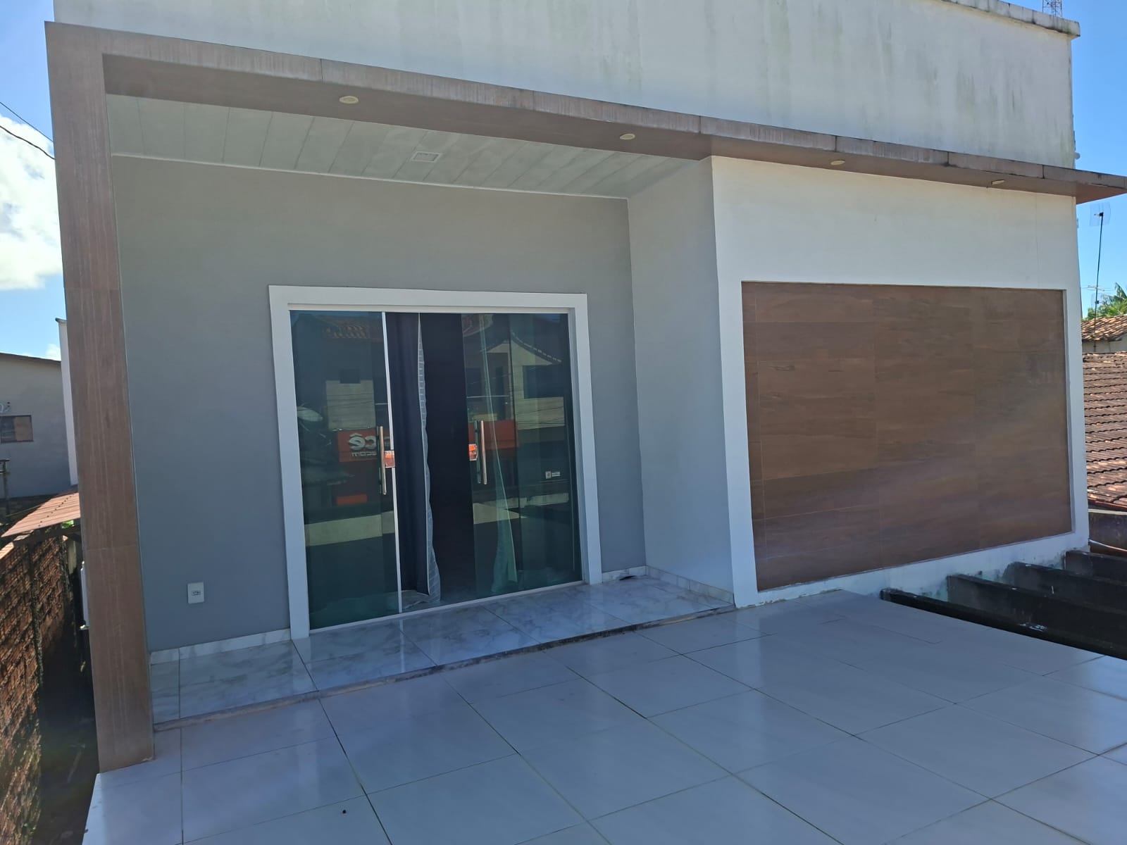 EXCELENTE IMÓVEL MODERNO (2 PAVIMENTOS) DISPONÍVEL PARA VENDA, BEM LOCALIZADO – BAIRRO: NAZARÉ - BARCARENA /PA.