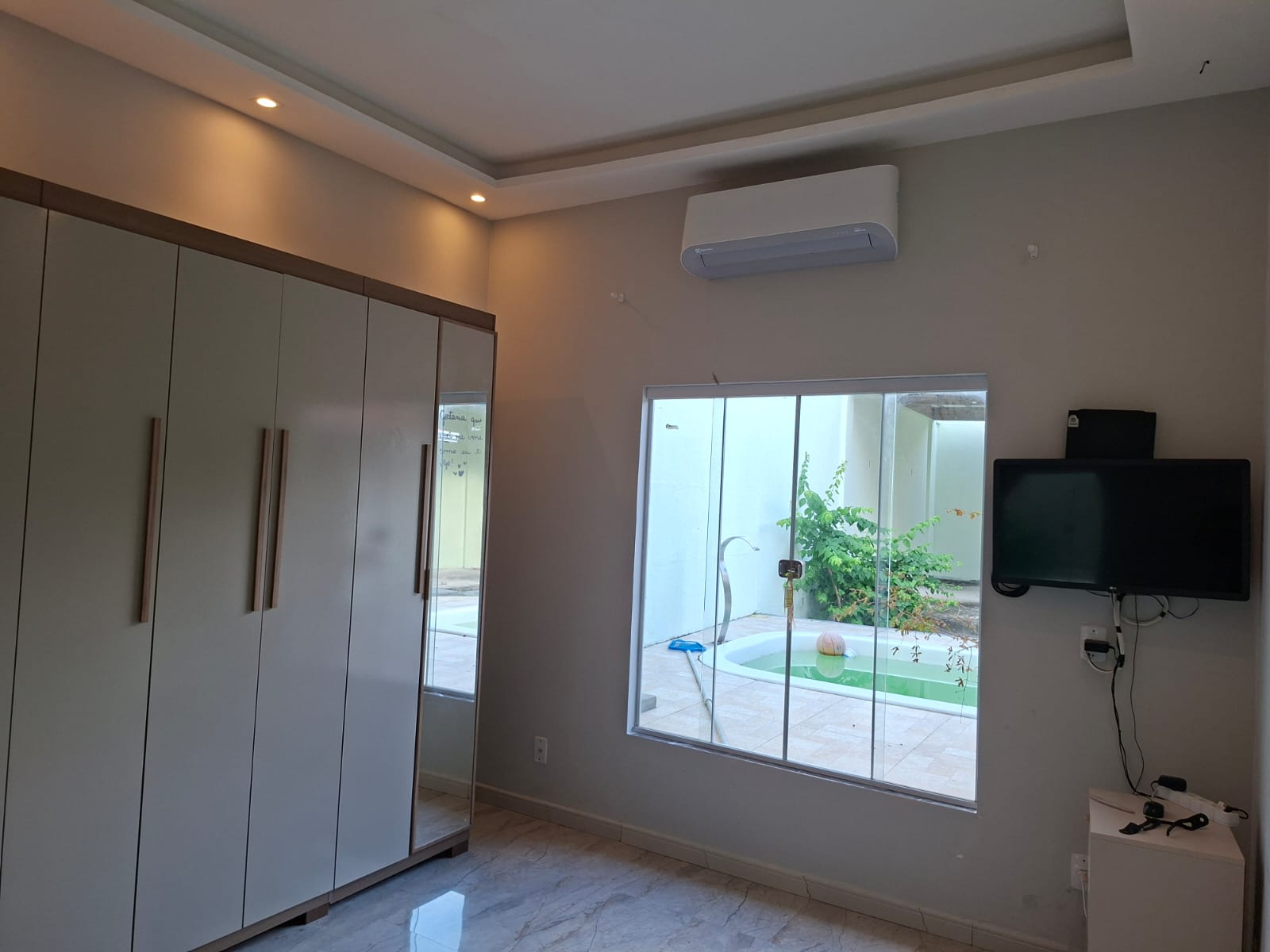 EXCELENTE IMÓVEL COM PISCINA DISPONÍVEL PARA LOCAÇÃO EM BARCARENA-PA