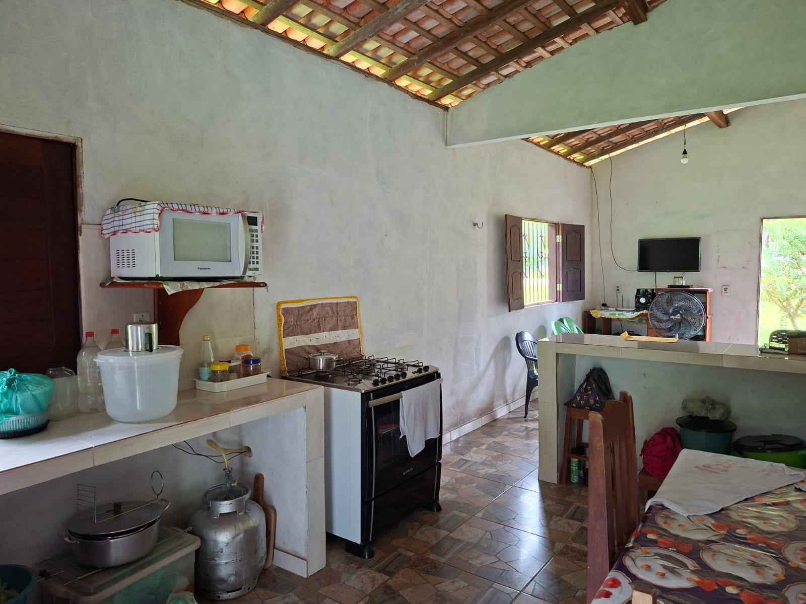 VENDE SÍTIO COM CASA - BARCARENA-PA