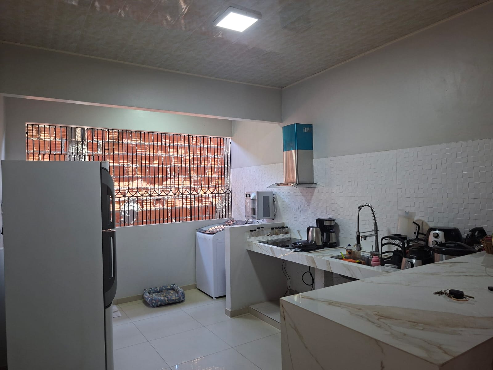 EXCELENTE IMÓVEL MODERNO (2 PAVIMENTOS) DISPONÍVEL PARA VENDA, BEM LOCALIZADO – BAIRRO: NAZARÉ - BARCARENA /PA.