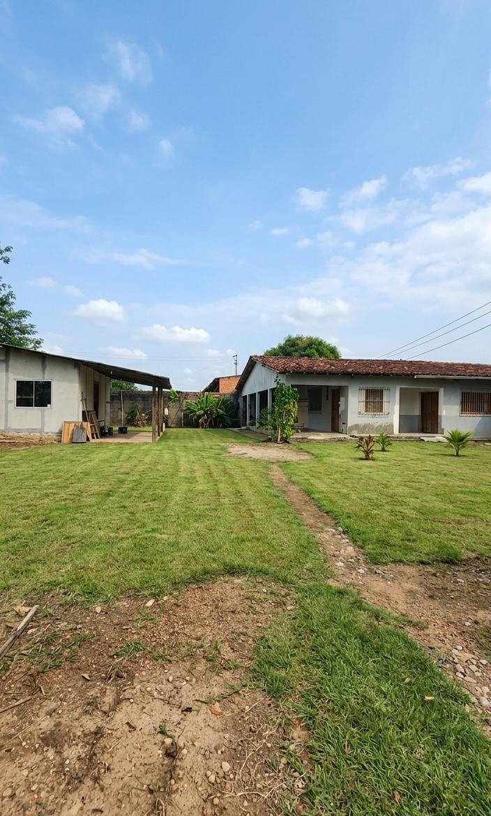 VENDO UM TERRENO COM DUAS CASAS JÁ CONTRUÍDAS – POR APENAS R$ 500 MIL REAIS – BAIRRO PIONEIRO, BARCARENA/PA.