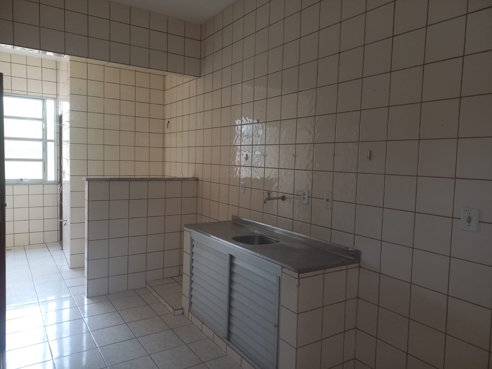 APARTAMENTO DISPONÍVEL PARA LOCAÇÃO - ÓTIMA LOCALIZAÇÃO - VILA DOS CABANOS - BARCARENA/PA.