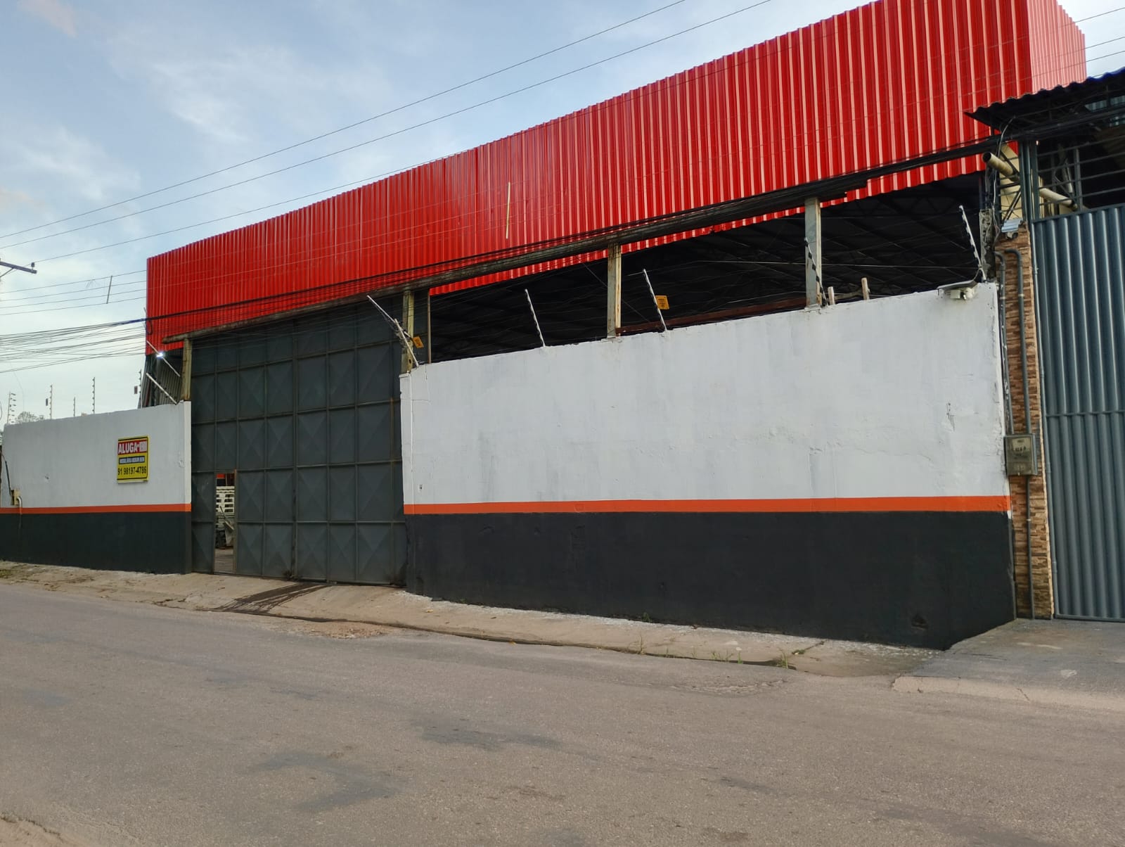GALPÃO PARA LOCAÇÃO COM EXCELÊNTE ESPAÇO INTERNO – MARTUBA/PA.