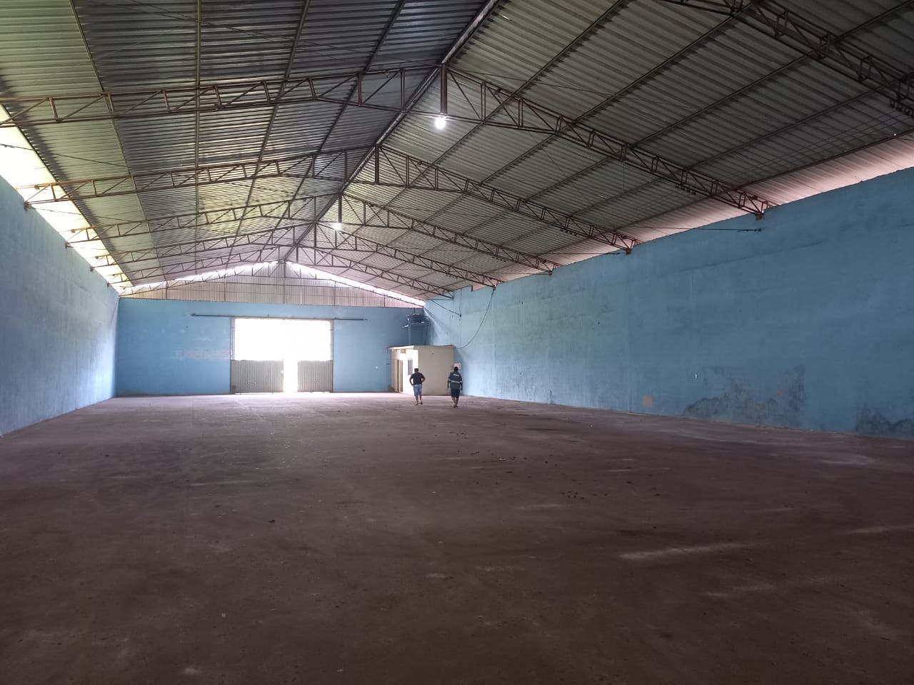 GALPÃO – DISPONÍVEL PRA LOCAÇÃO – PRÓXIMO AO TREVO DO PETECA – BARARENA – PA.