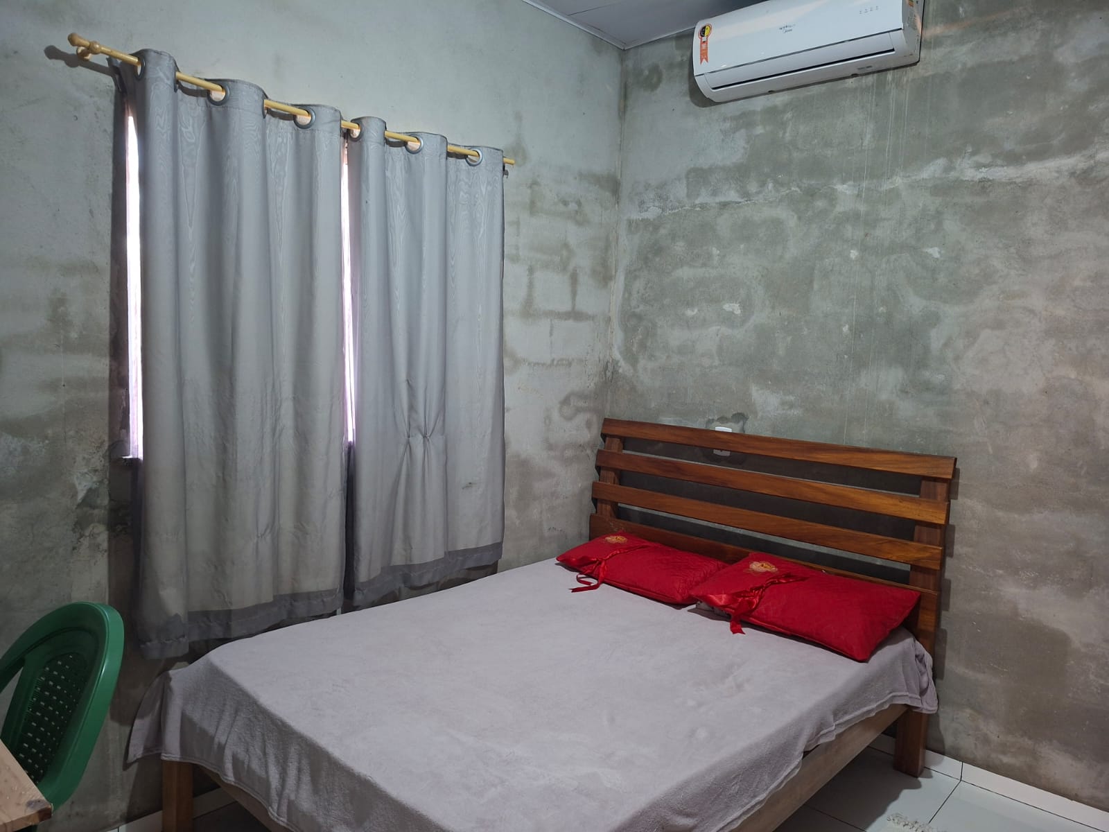 Vendo casa a 100 metros da Praia do Caripi em Barcarena - Pará