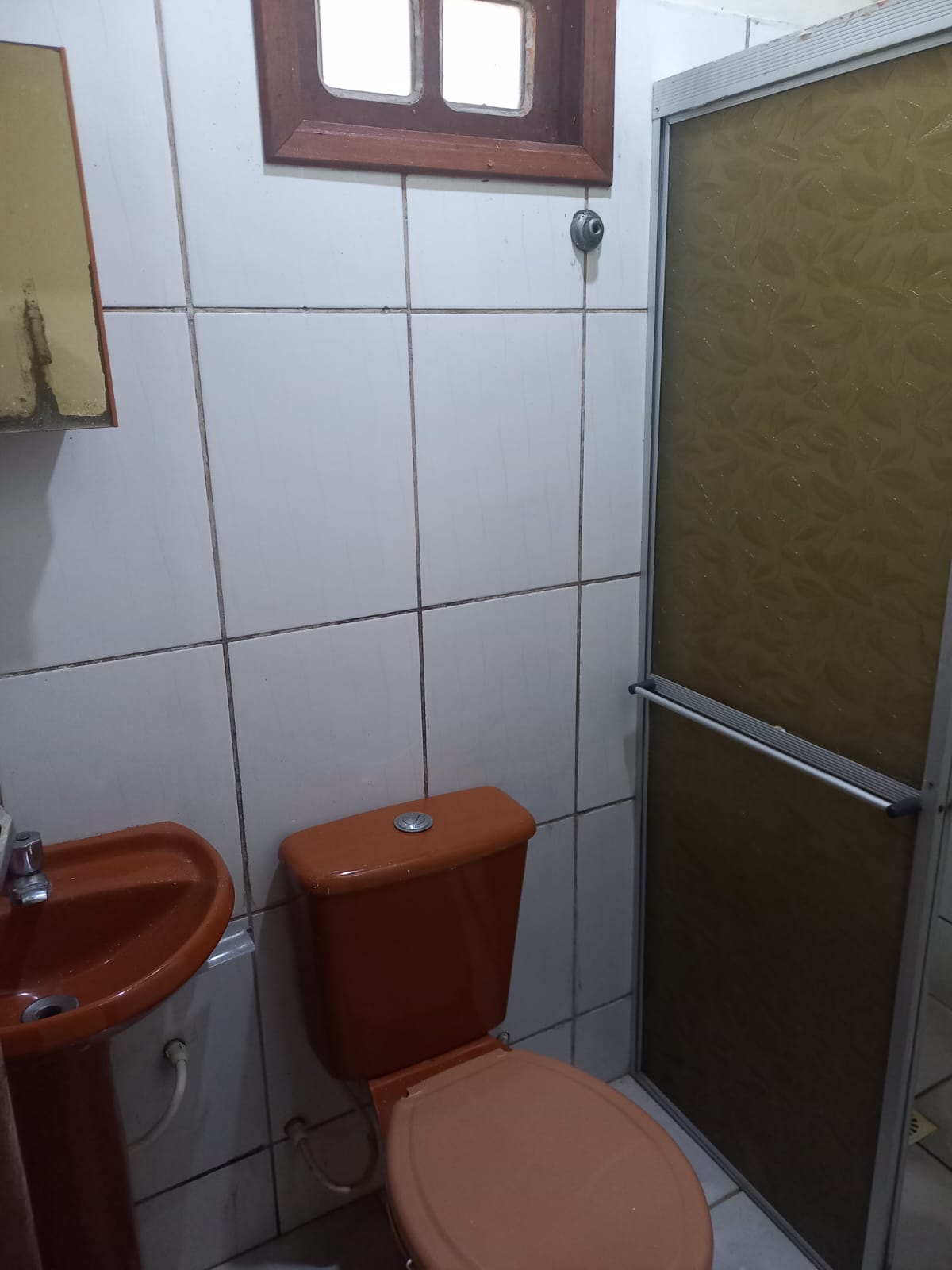 ALUGA-SE UMA CASA - VILA DOS CABANOS - BARCARENA/PA
