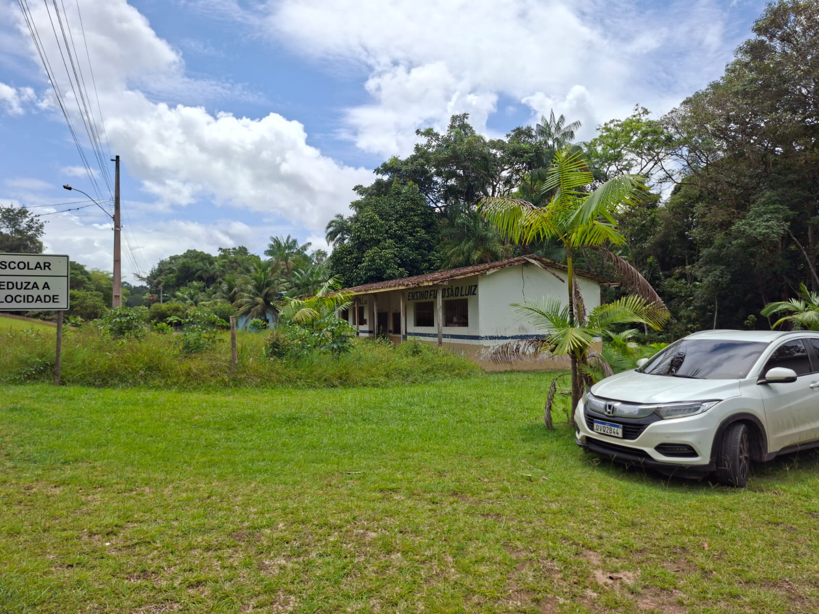 VENDE SÍTIO COM CASA - BARCARENA-PA
