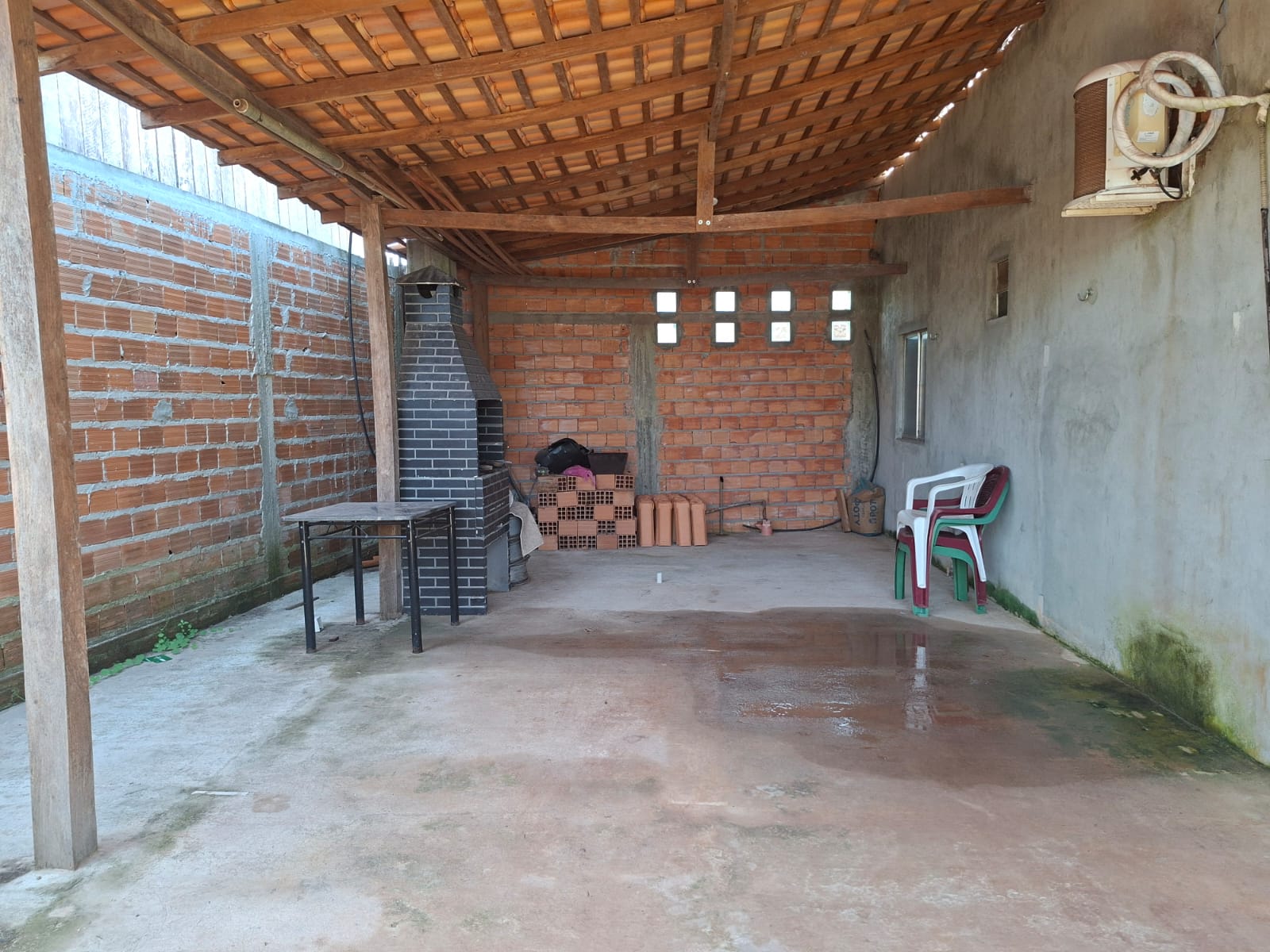 Vendo casa a 100 metros da Praia do Caripi em Barcarena - Pará