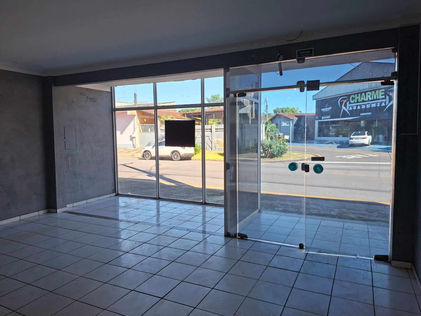 EXCELENTE PRÉDIO COMERCIAL PARA LOCAÇÃO – AMPLO E BEM LOCALIZADO – VILA DOS CABANOS – BARCARENA/PA.