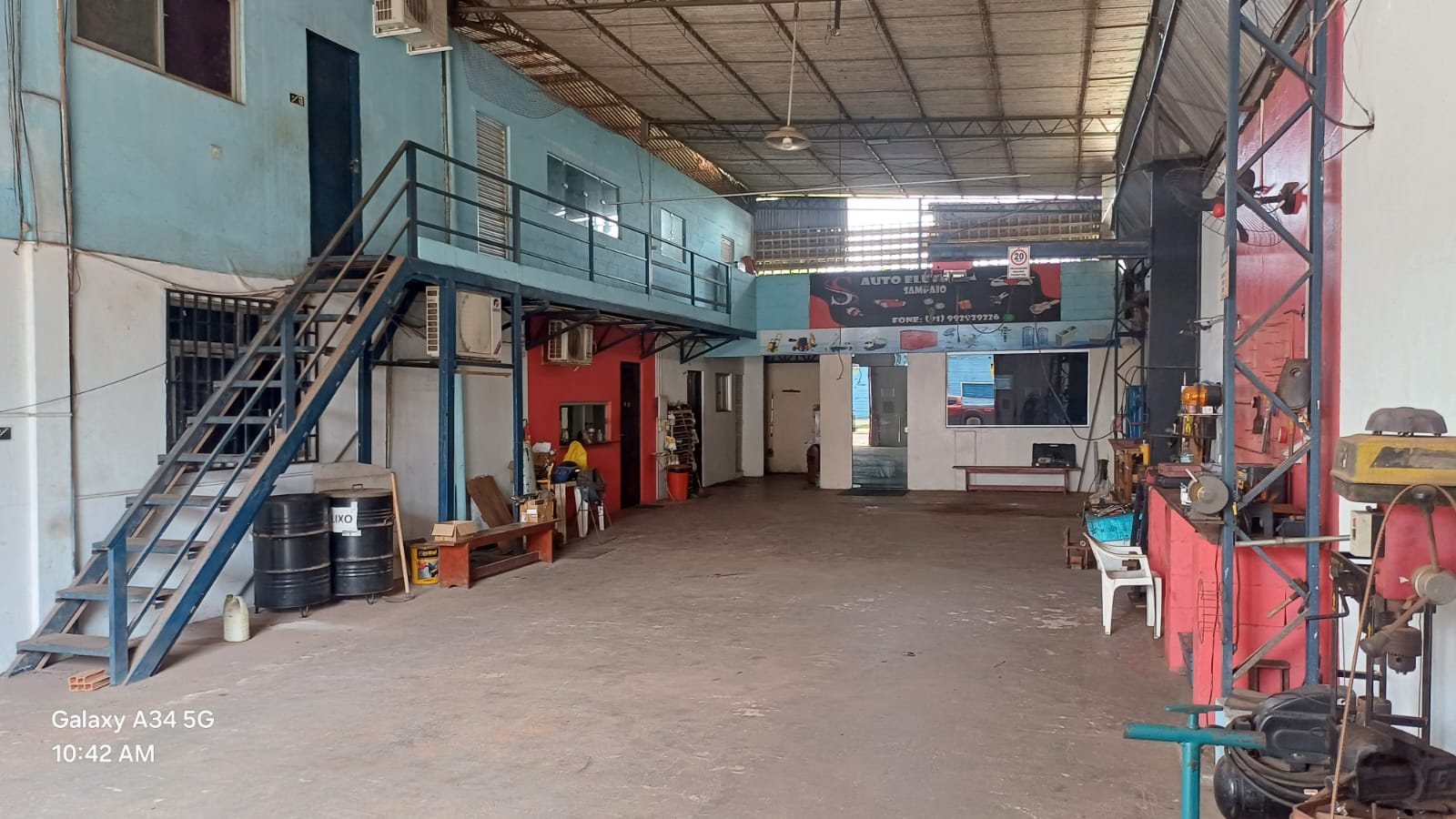 OPORTUNIDADE ÚNICA - EXCELENTE GALPÃO PARA LOCAÇÃO - COM 04 SALAS - ÓTIMA LOCALIZAÇÃO, BAIRRO PIONEIRO - BARCARENA/PA.