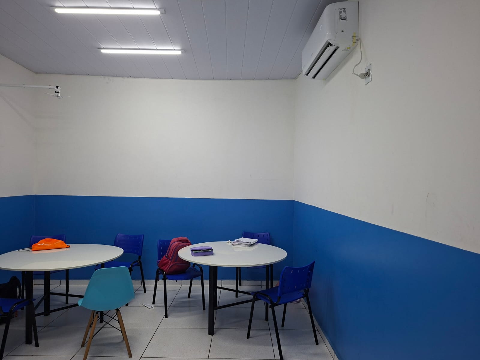 VENDO EXCELENTE PRÉDIO COMERCIAL NO BAIRRO PIONEIRO  - VILA DOS CABANOS - BARCARENA - PARÁ
