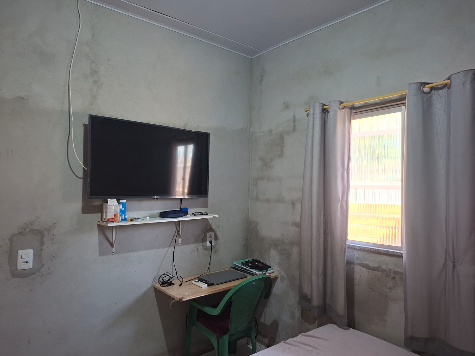 Vendo casa a 100 metros da Praia do Caripi em Barcarena - Pará