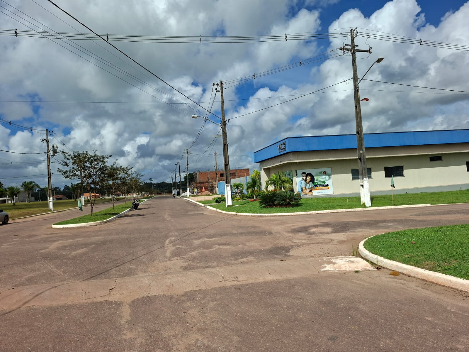 EXCELENTE IMÓVEL DISPONÍVEL PARA VENDA - ACEITA FINANCIAMENTO - LOTEAMENTO RESIDENCIAL JARDIM DO VALE – BARCARENA/PA.