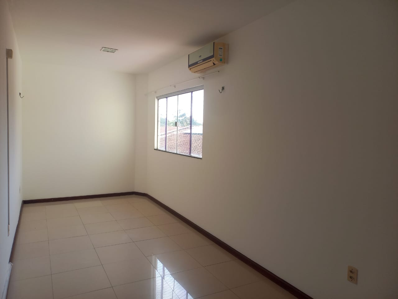 EXCELENTE CASA COM 2 PAVIMENTO PARA LOCAÇÃO - CONFORTO E MODERNIDADE - VILA DOS CABANOS - BARCARENA - PÁ.