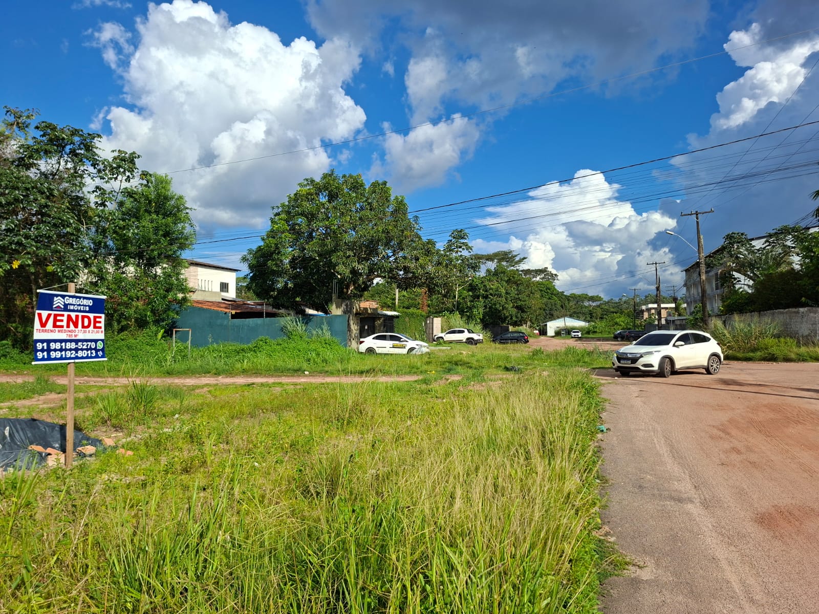 ATENÇÃO INVESTIDORES E CONSTRURORES - EXCELENTE TERRENO A VENDA COM DIMENÇÕES 37X21 - EM VILA DOS CABANOS - BARCARENA/PA.