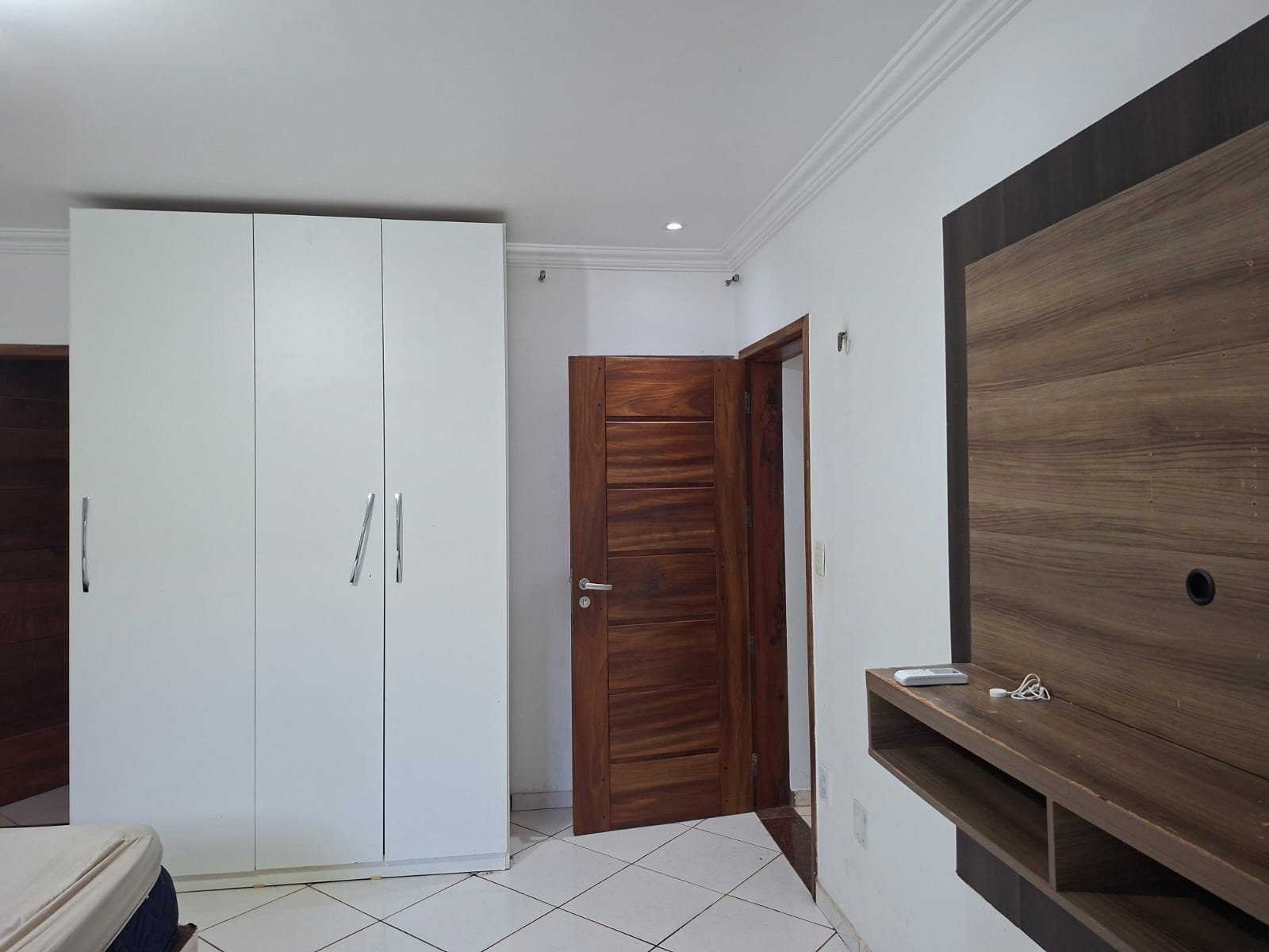 EXCELENTE CASA DE 2 PAVIMENTOS COM MOBÍLHAS, PADRÃO MODERNO - PARA LOCAÇÃO - VILA DOS CABANOS - BARCARENA/PA.
