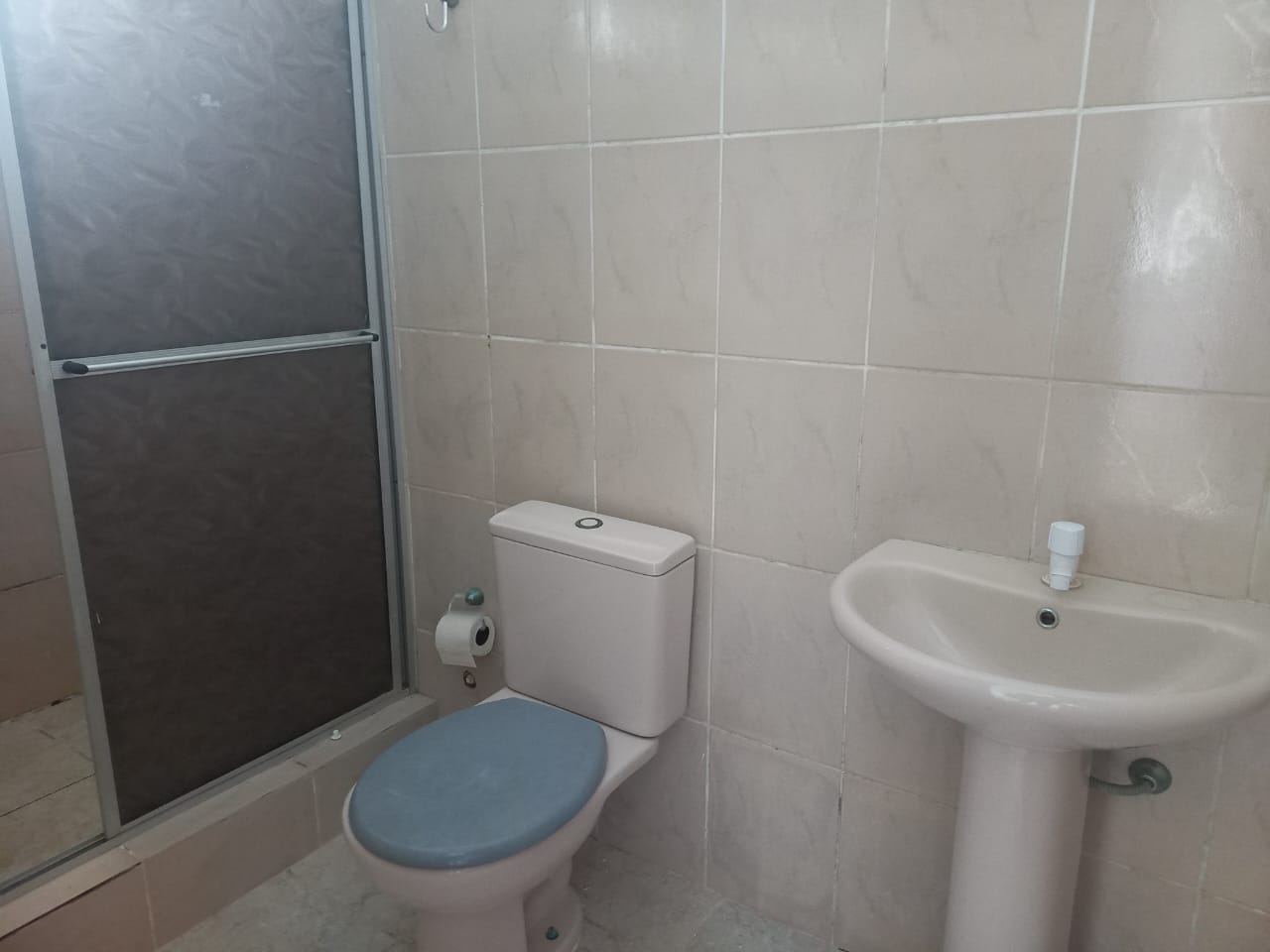 CASA PARA LOCAÇÃO - ÓTIMA LOCALIZAÇÃO