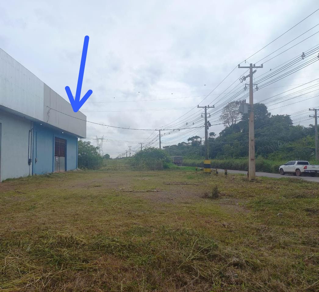 GALPÃO – DISPONÍVEL PRA LOCAÇÃO – PRÓXIMO AO TREVO DO PETECA – BARARENA – PA.