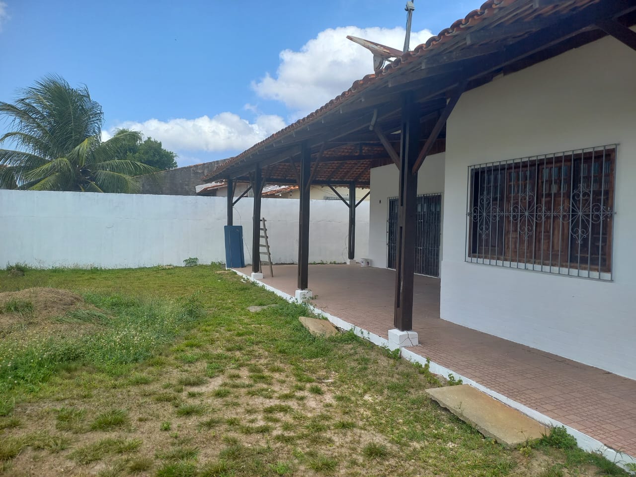 CASA PARA LOCAÇÃO - ÓTIMA LOCALIZAÇÃO