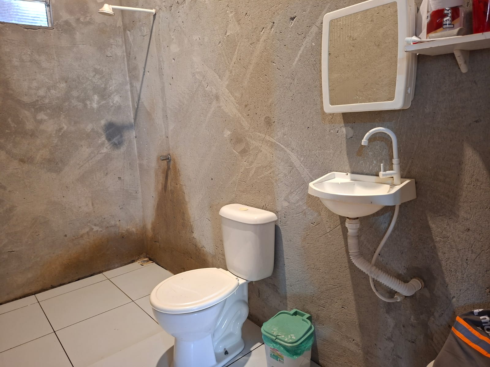 Vendo casa a 100 metros da Praia do Caripi em Barcarena - Pará