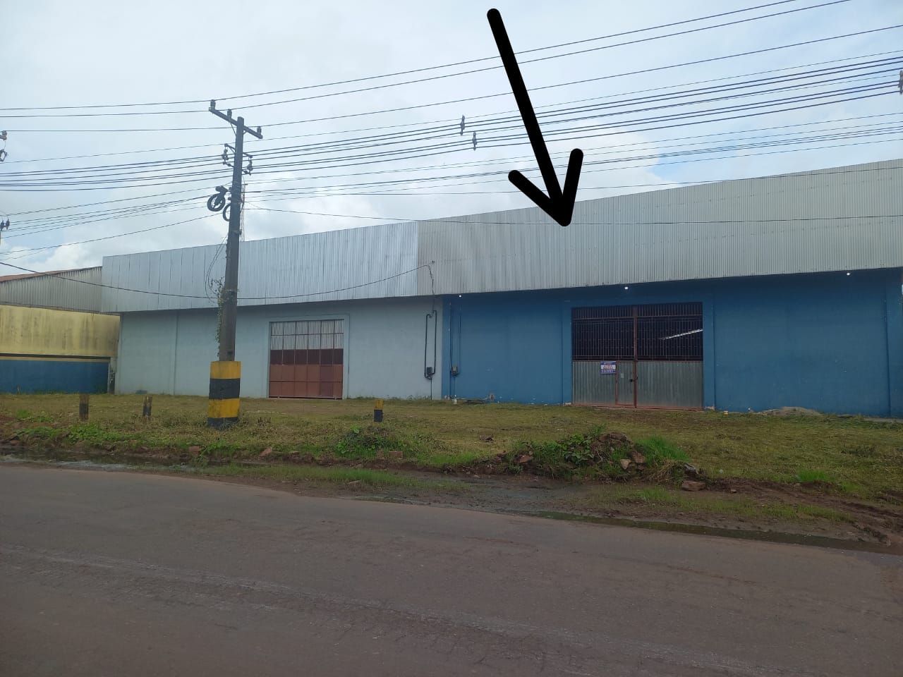 GALPÃO – DISPONÍVEL PRA LOCAÇÃO – PRÓXIMO AO TREVO DO PETECA – BARARENA – PA.